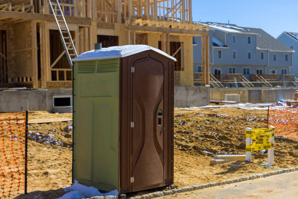 Portable Toilet Options We Offer in Myrtle Grove, FL