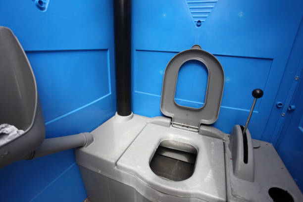 Best Luxury portable toilet rental  in Myrtle Grove, FL