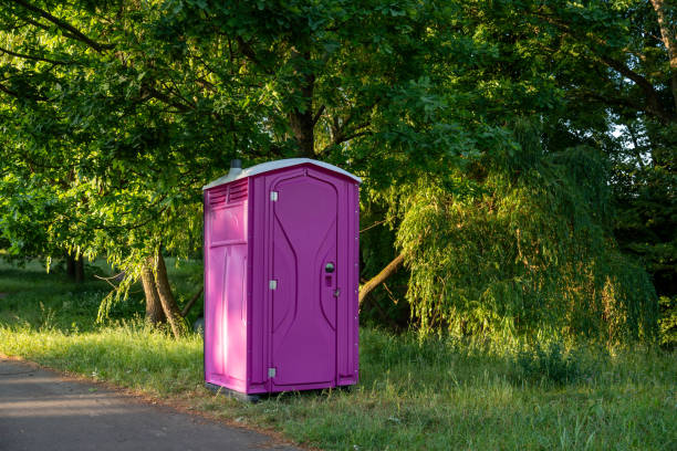 Best Portable restroom trailer rental  in Myrtle Grove, FL